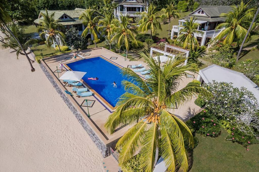 Villa Nirvana - Beachfront Tropical Chic 4Br Haven In Cape Panwa, Phuket Ban Ao Makham Екстер'єр фото